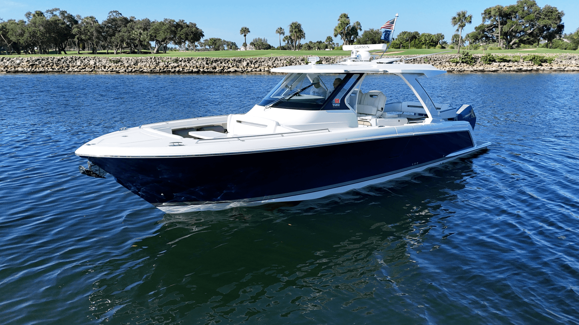 2023 Tiara Yachts 38 LS — 2023 · 38' · 1 Cabin · Pre-Owned