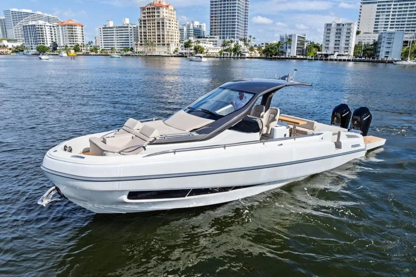2025 Sacs 40 Rebel — 2025 · 40' · 1 Cabin · New