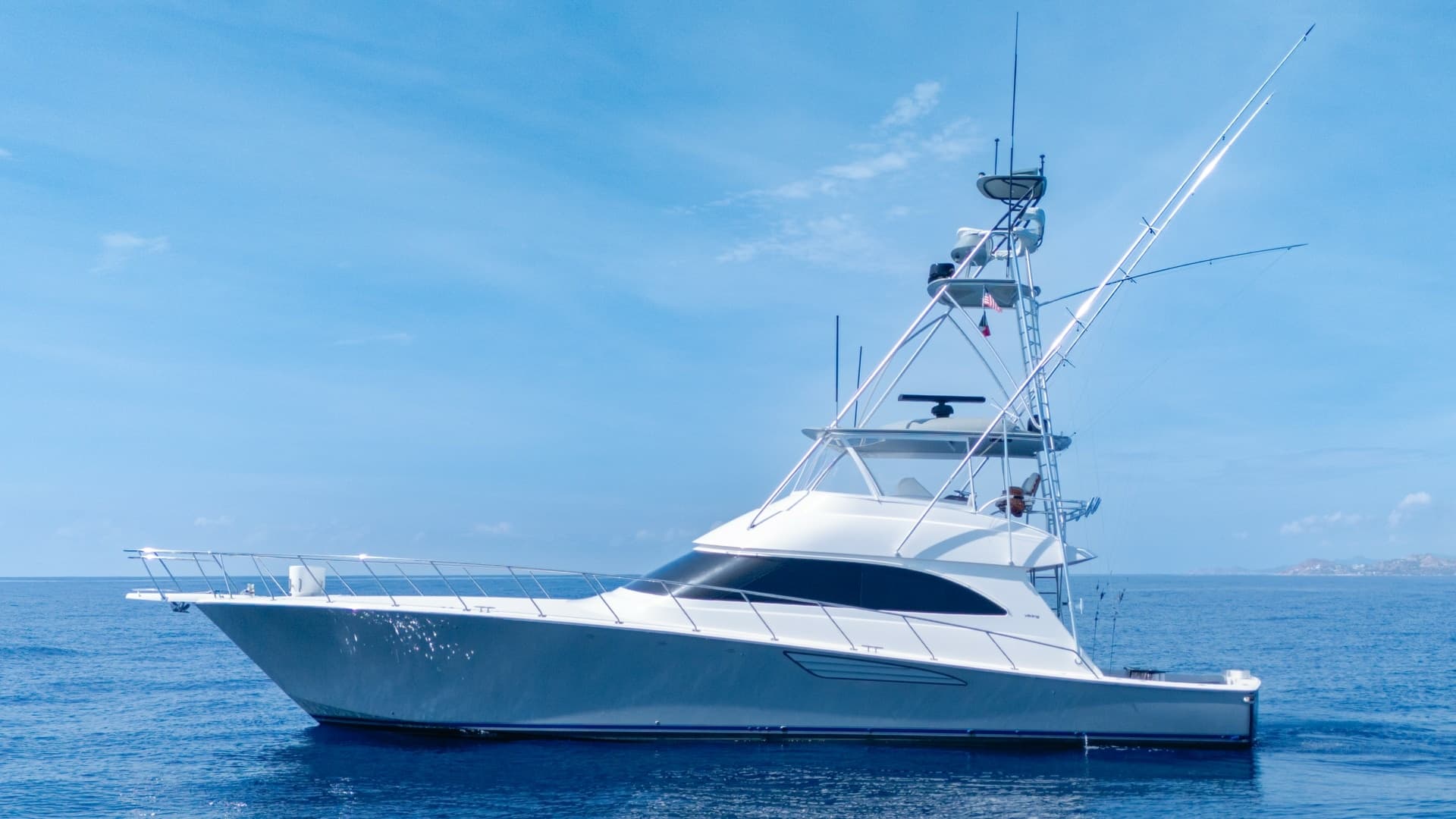 Billable Hours — 2014 · 66' · 4 Cabins · Pre-Owned