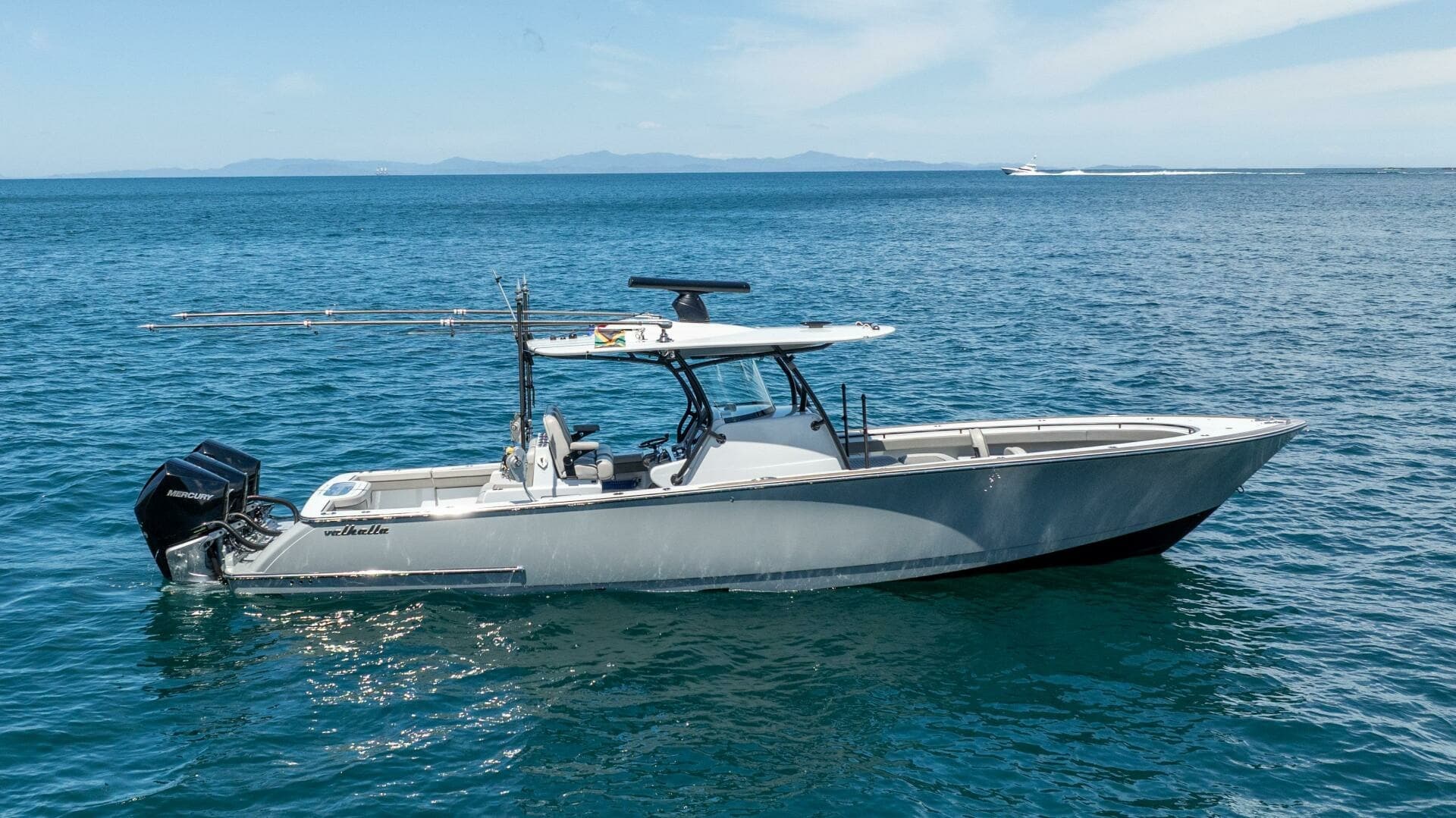 Full Tilt — 2021 · 37' · Pre-Owned