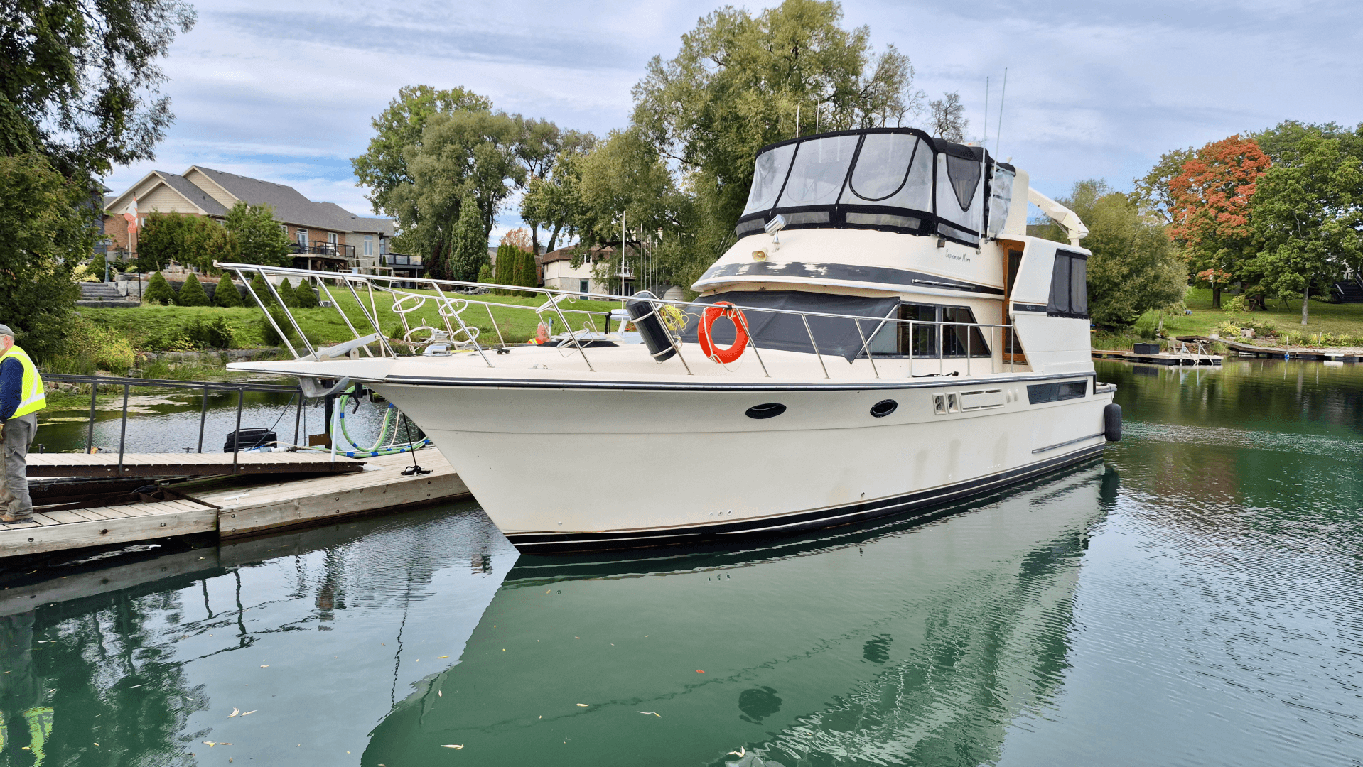 1989 Carver 48 Californian — 1989 · 54' · Pre-Owned