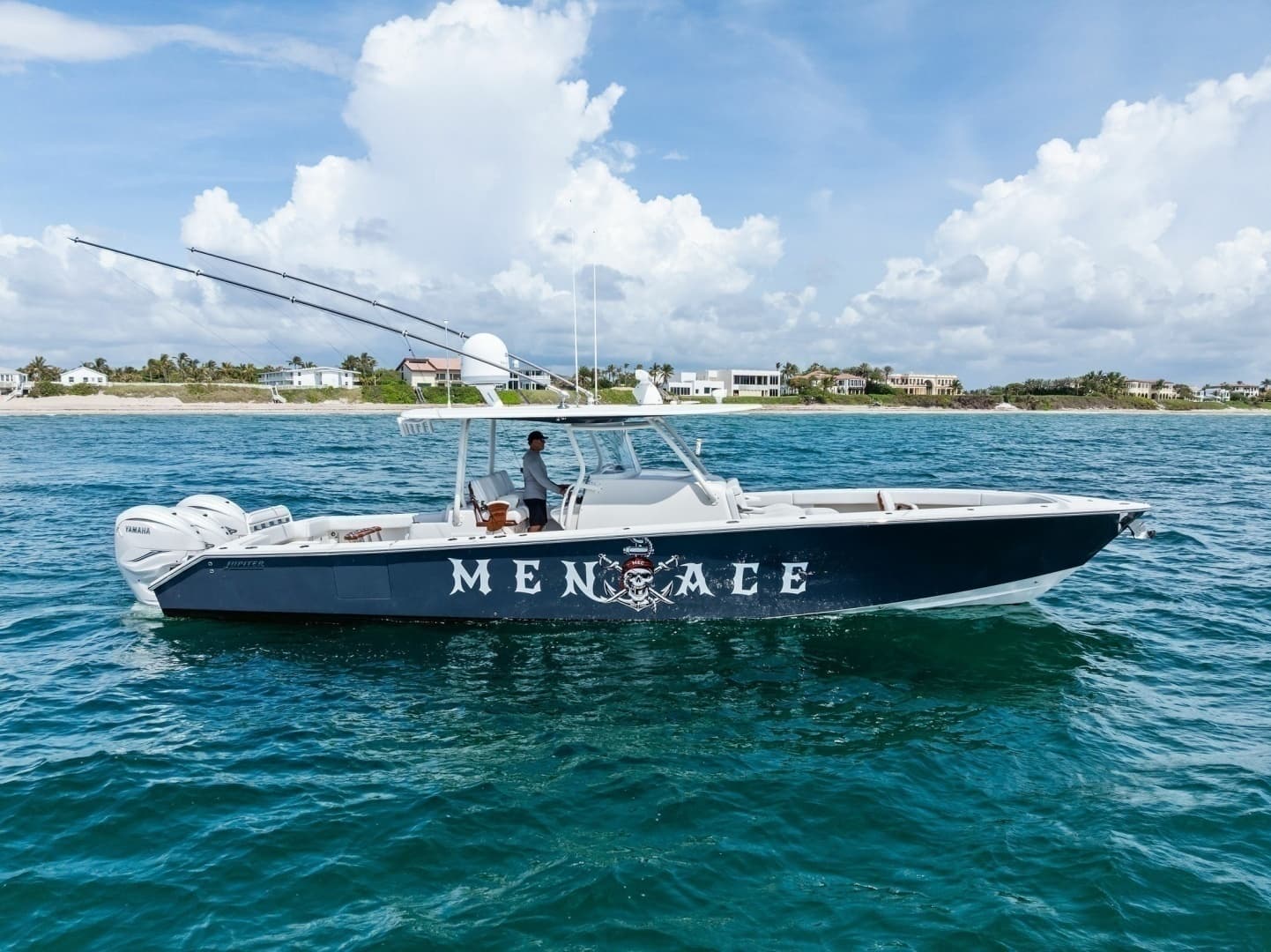 Menace — 2020 · 43' · 1 Cabin · Pre-Owned