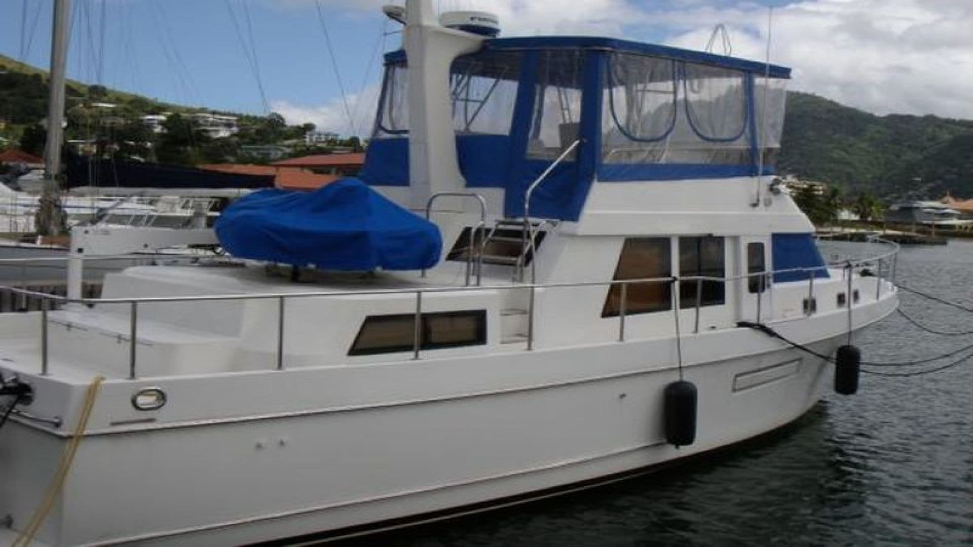 Kismet — 2005 · 45' · 2 Cabins · Pre-Owned