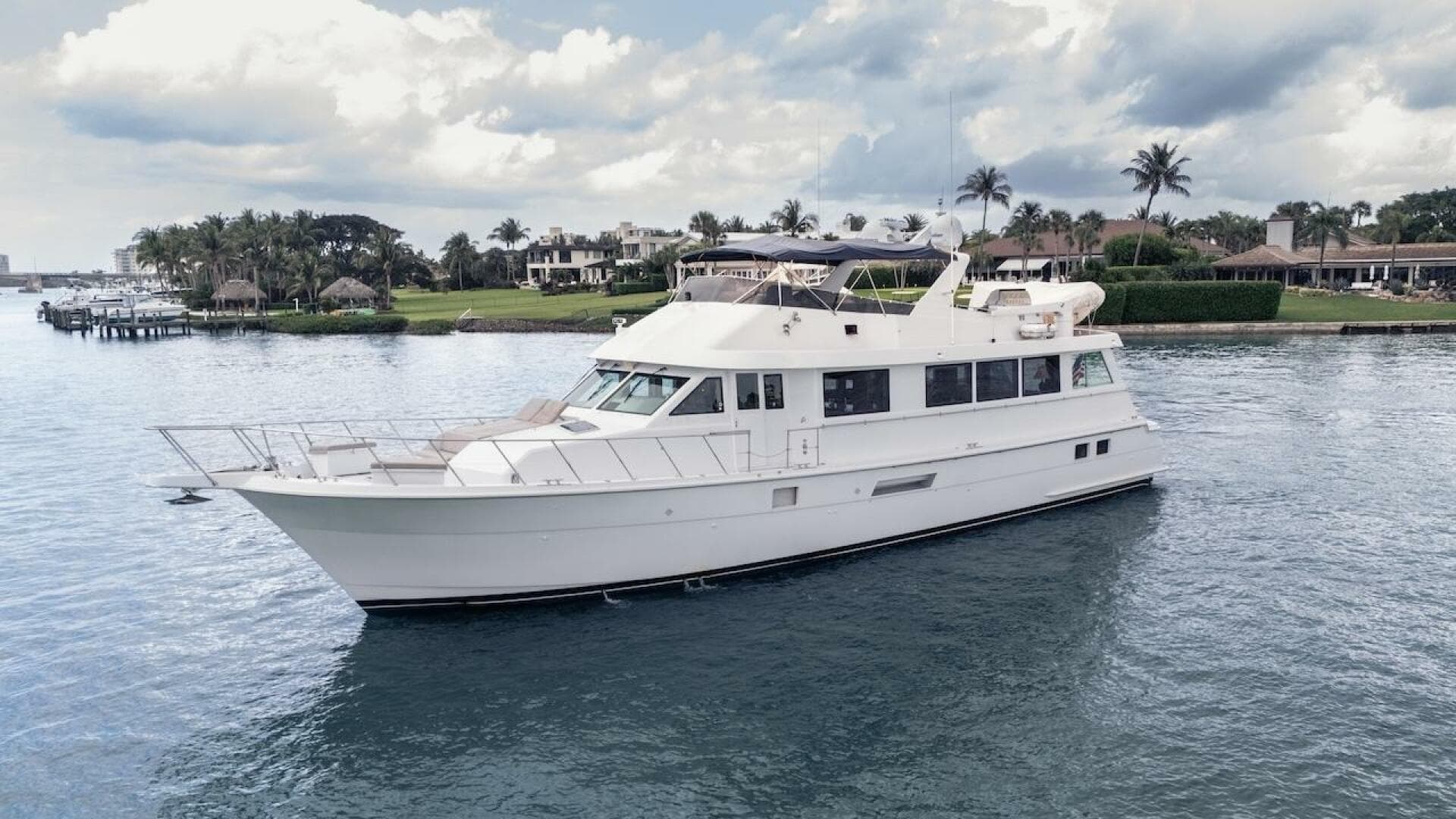 1998 Hatteras Sport Deck — 1998 · 74' · 5 Cabins · Pre-Owned
