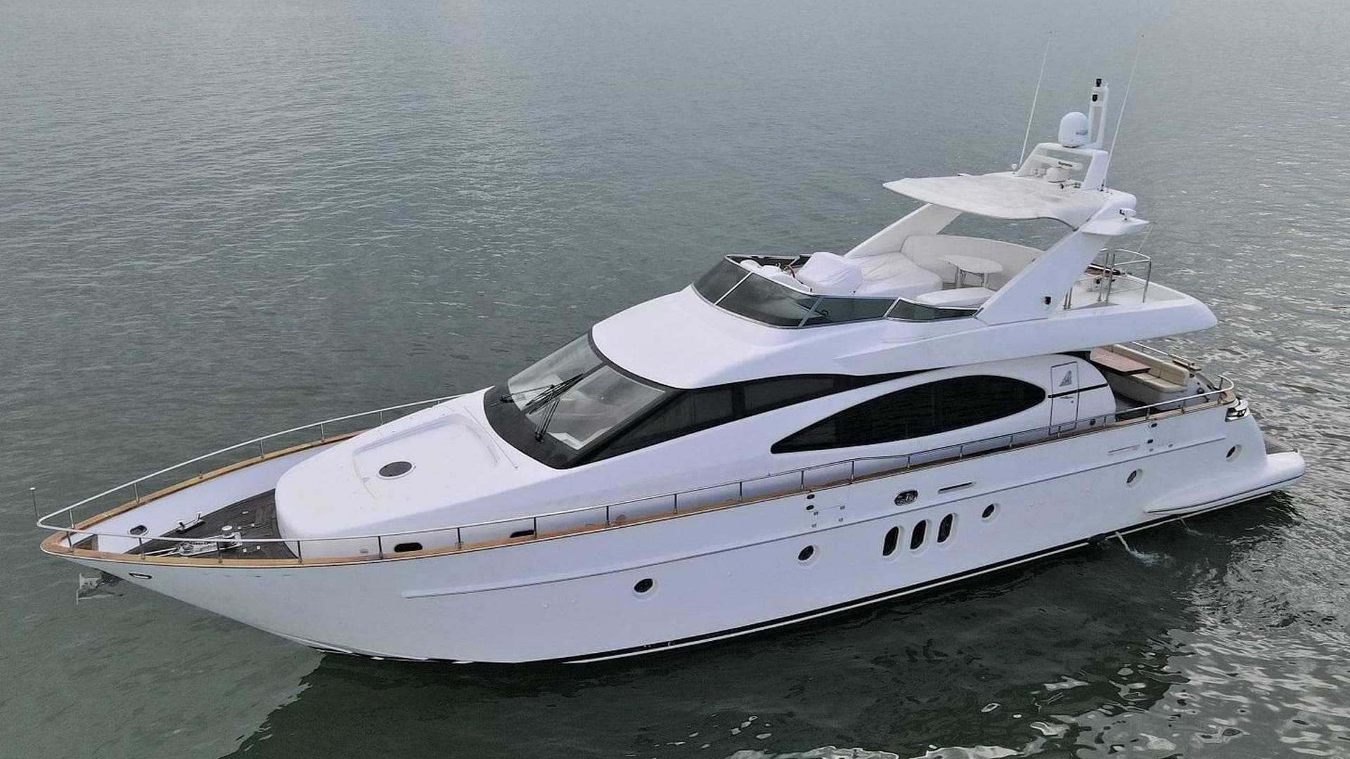 GHOST RIDER — 2003 · 74' · 4 Cabins · Pre-Owned