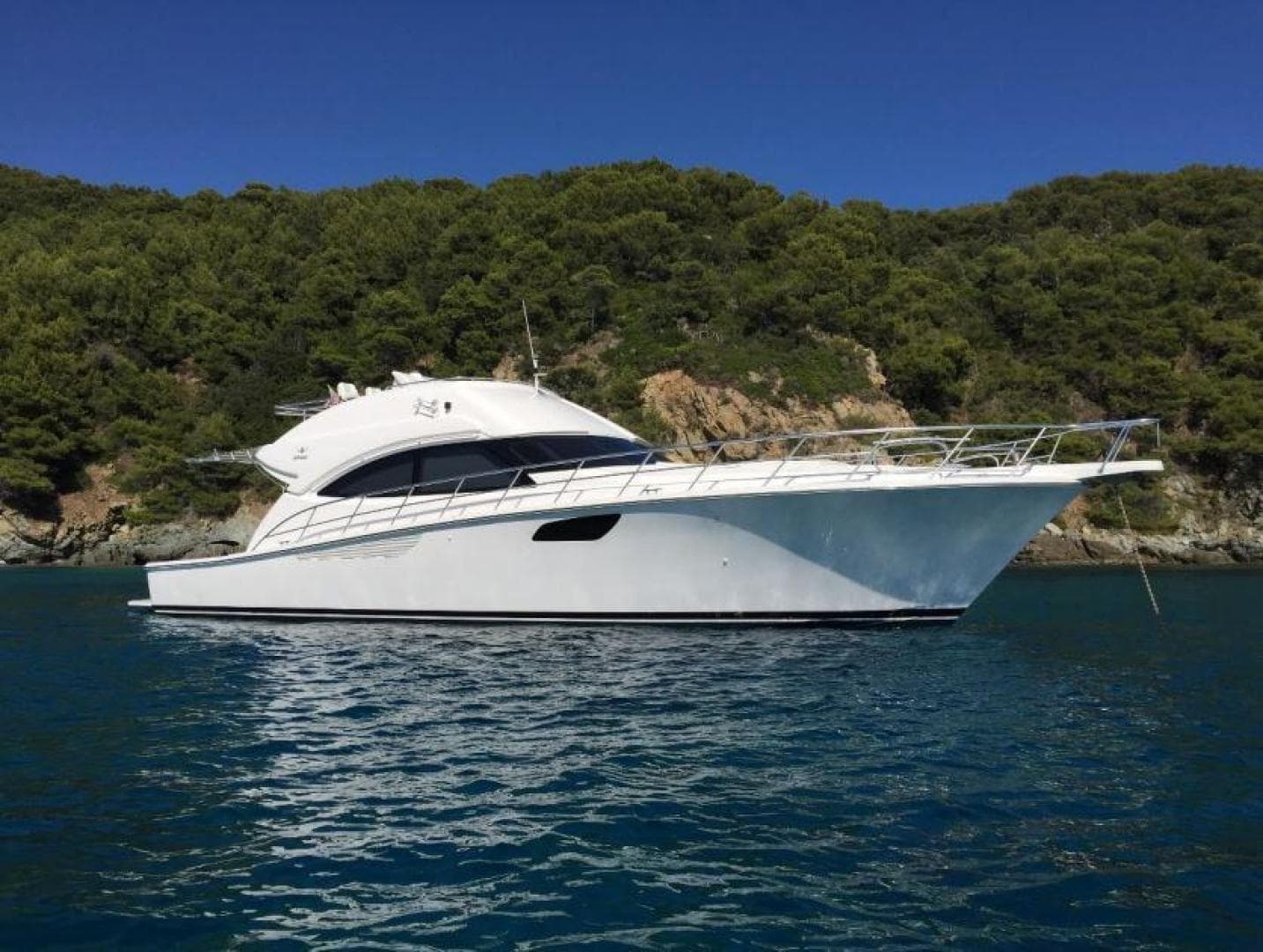 Manegor — 2010 · 61' · 3 Cabins · Pre-Owned