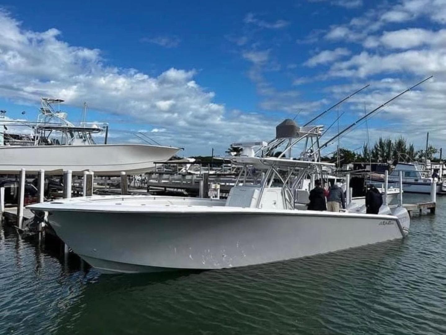 2022 SeaHunter 39 — 2022 · 39' · Pre-Owned