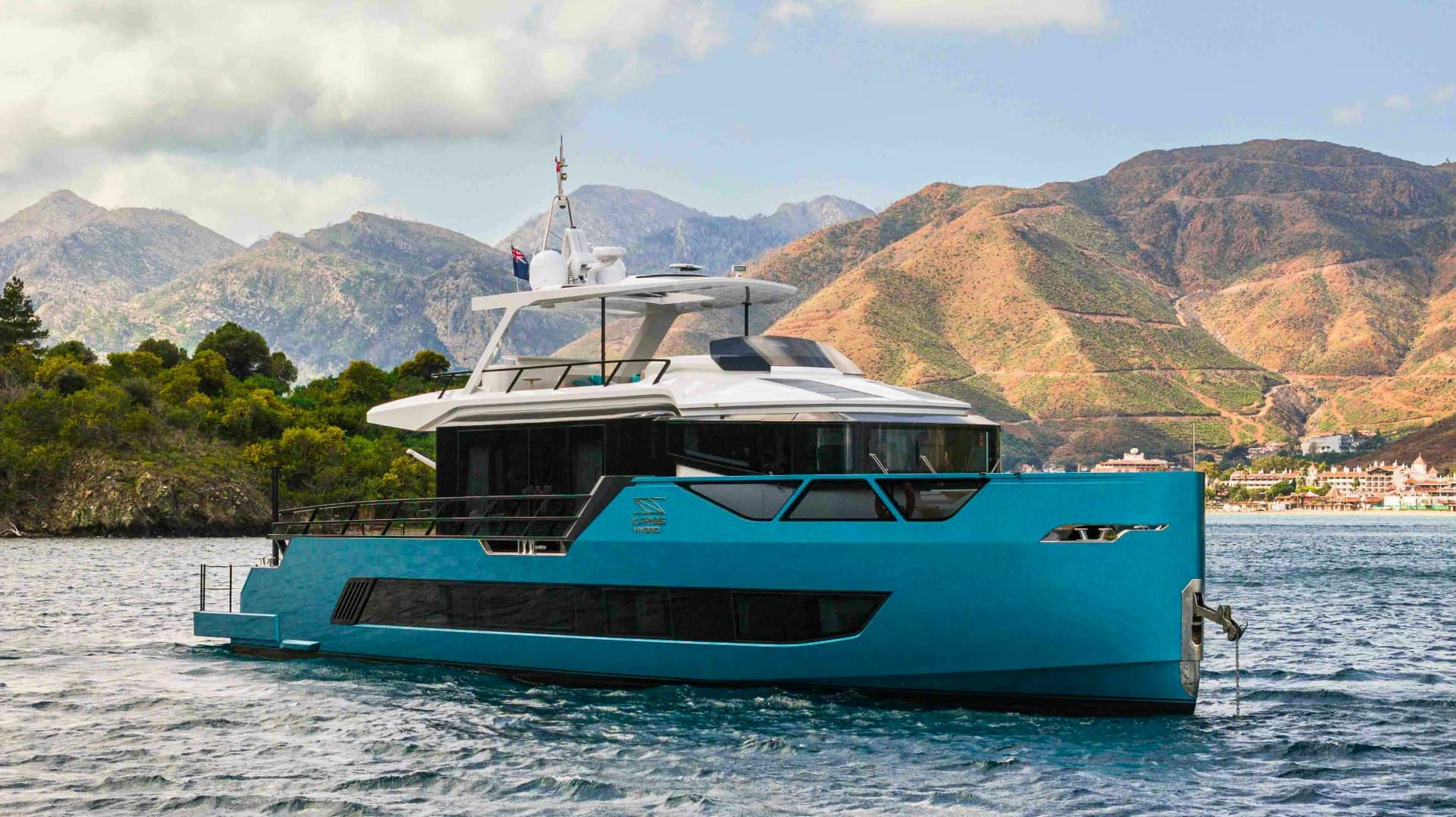 NB 202 — 2024 · 85' · 4 Cabins · Pre-Owned