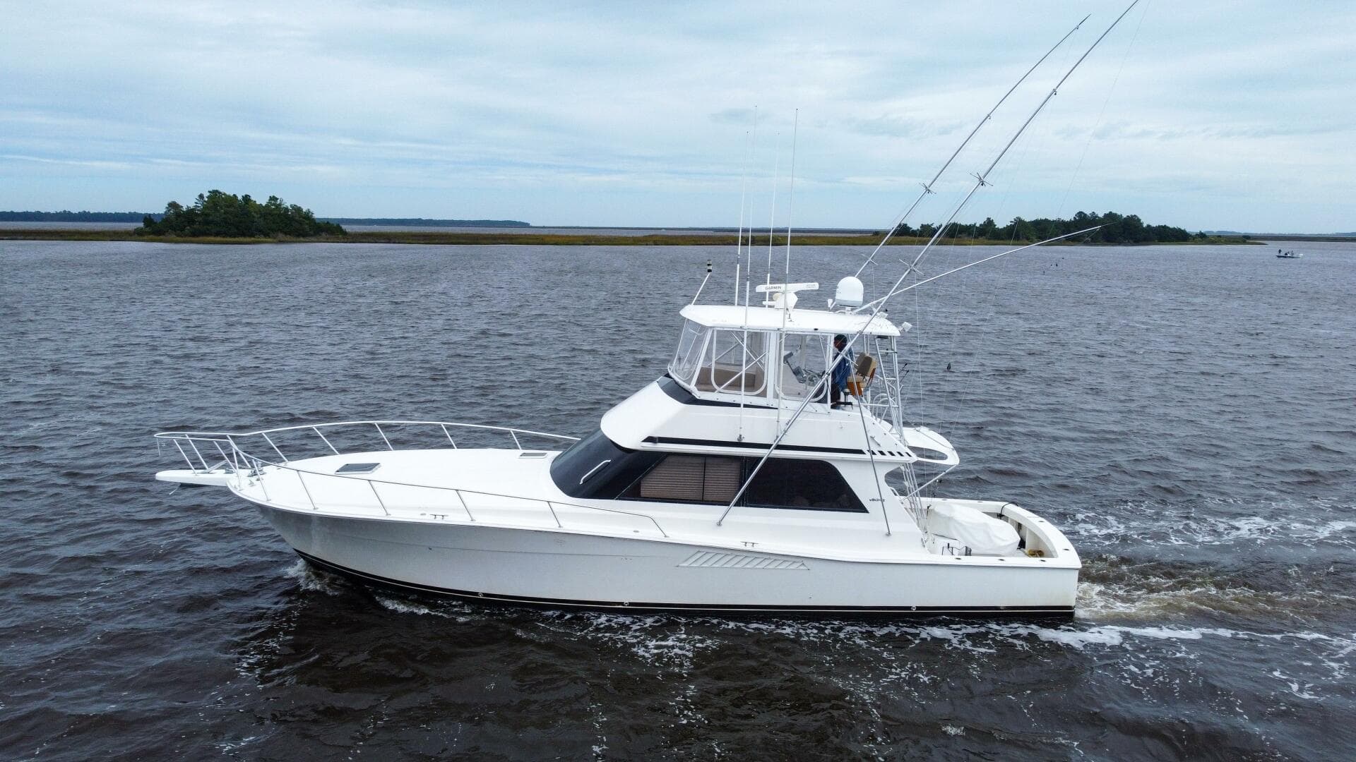 1992 Viking Convertible — 1992 · 50' · 2 Cabins · Pre-Owned