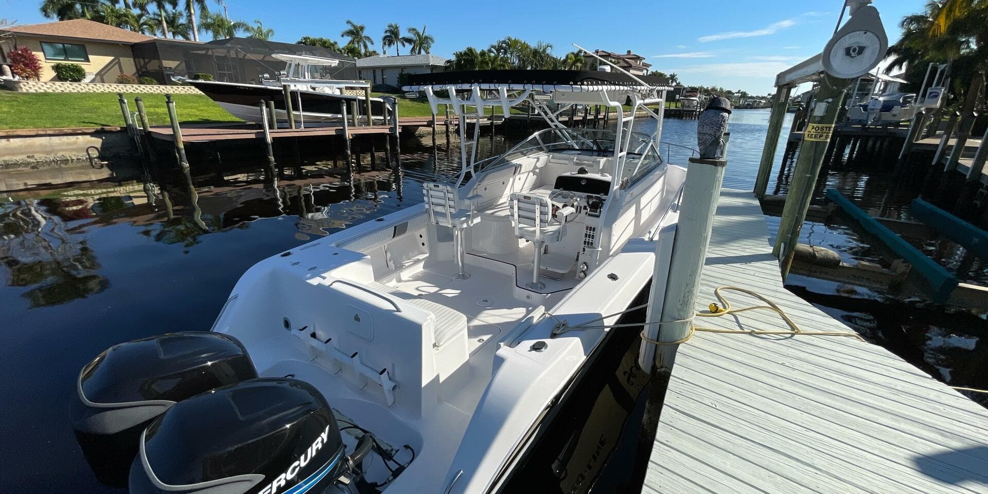 Sea Breeze — 2004 · 32' · 1 Cabin · Pre-Owned