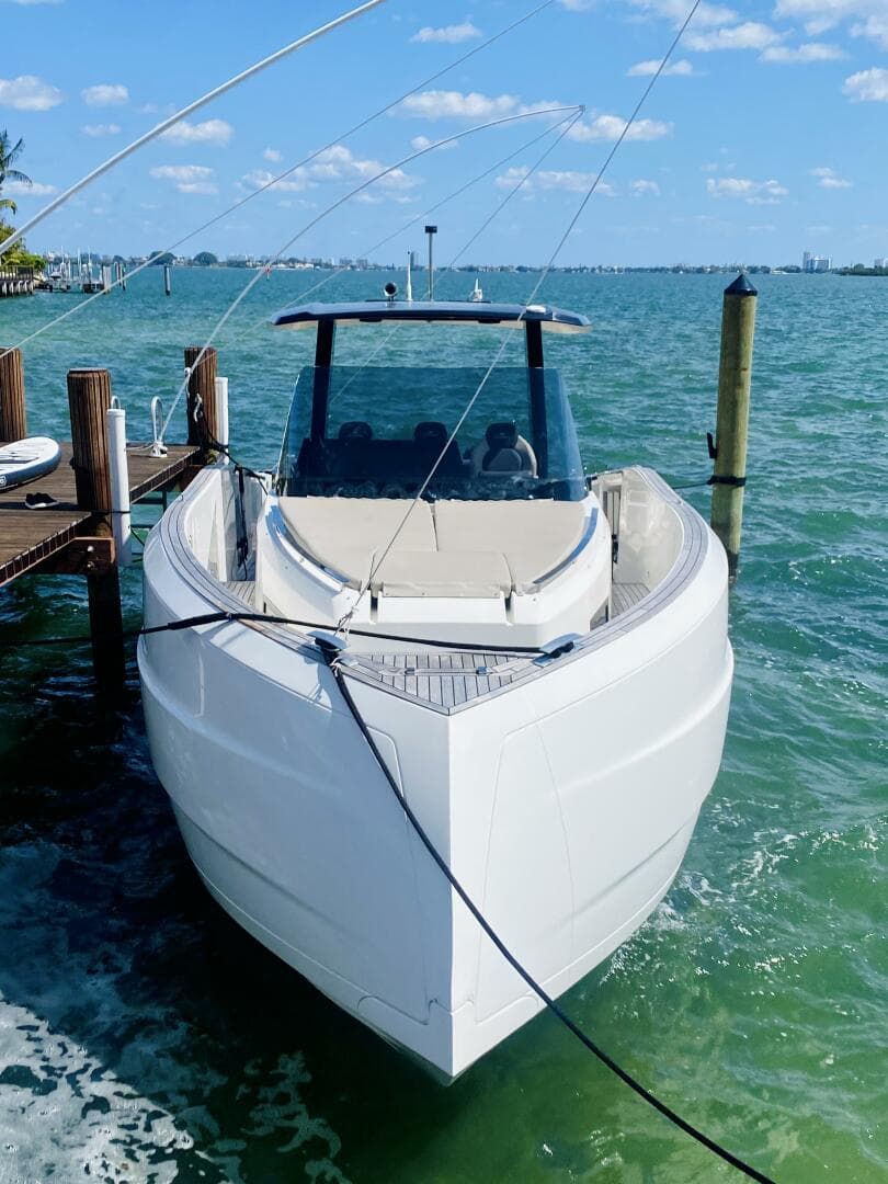 2020 Astondoa 377 — 2020 · 38' · 1 Cabin · Pre-Owned