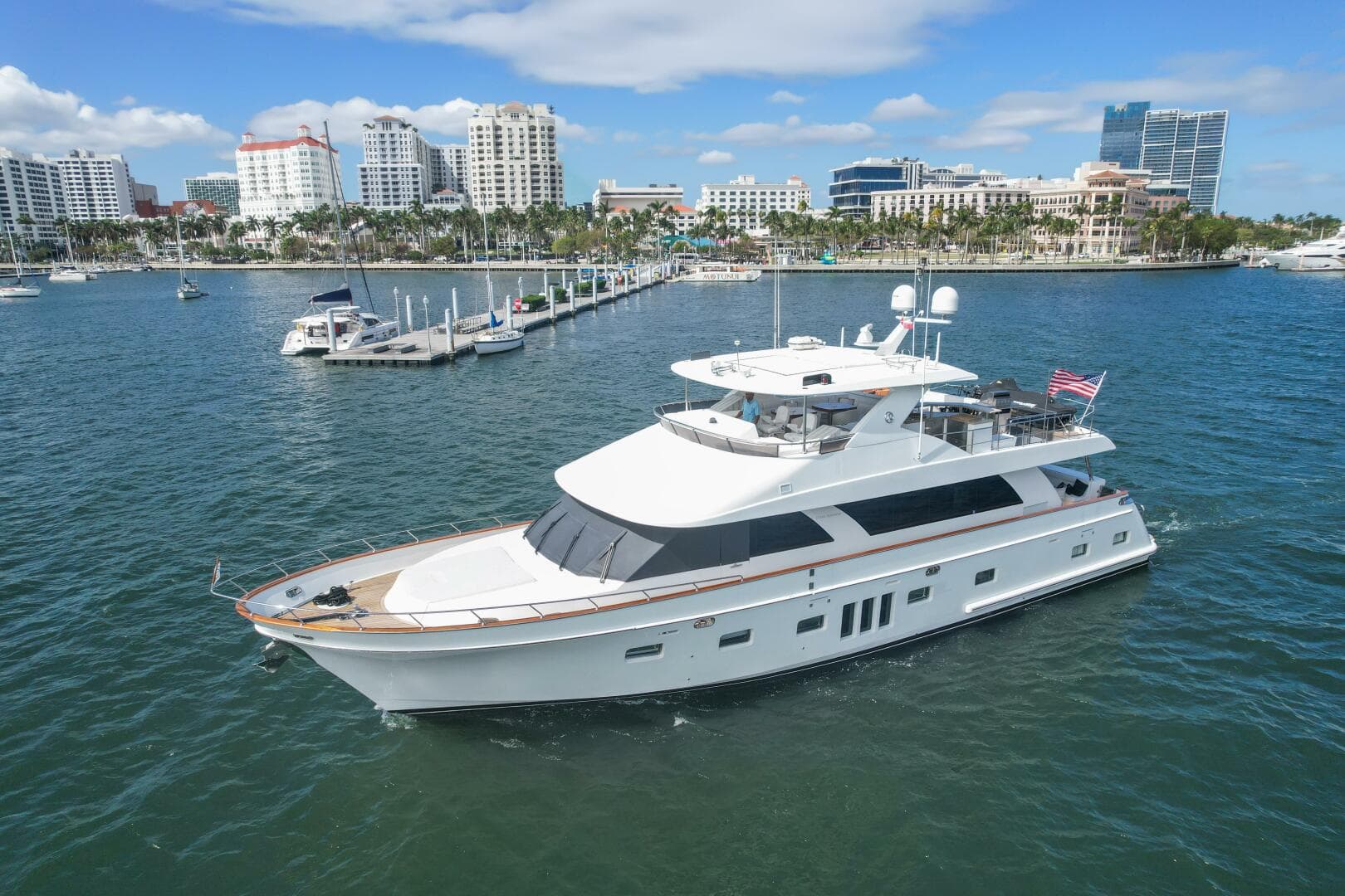 2010 Ocean Alexander 83 — 2010 · 85' · 6 Cabins · Pre-Owned