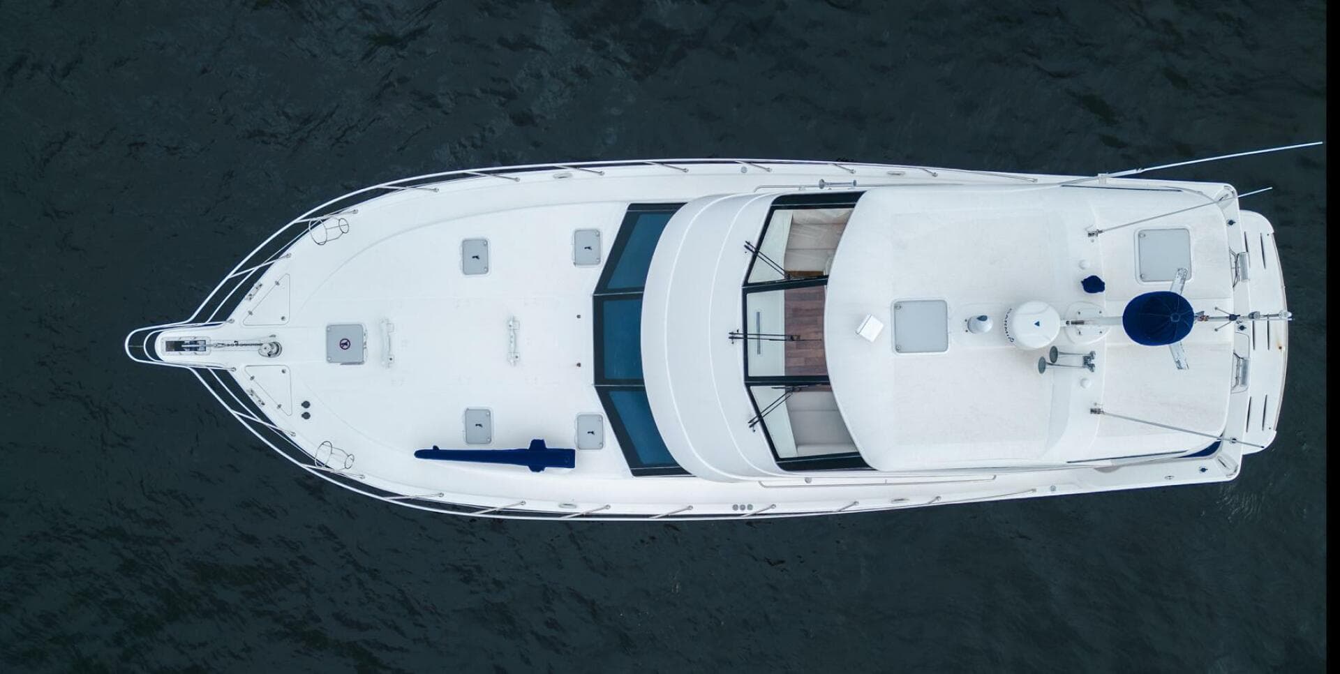 47 Riviera Enclosed Flybridge Series II / 2009 — 2009 · 53' · Pre-Owned