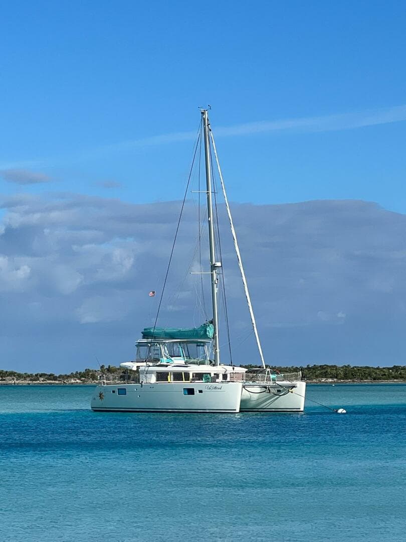 UNFETTERED — 2015 · 45' · Pre-Owned