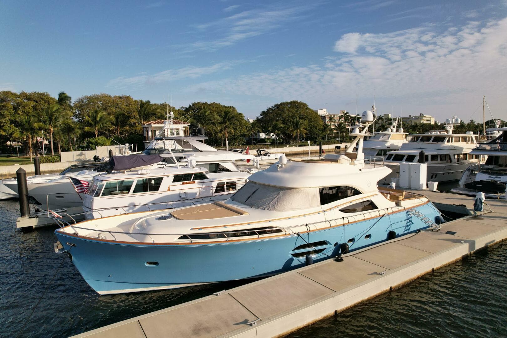 Ce Lu — 2006 · 74' · Pre-Owned