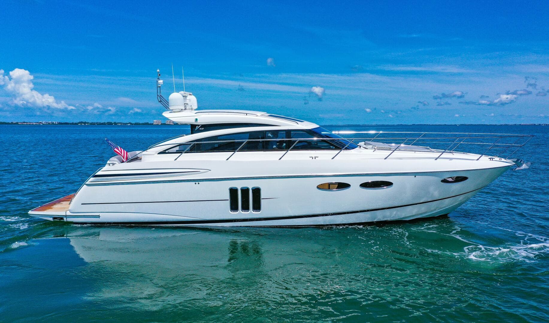 SEA-RIOS — 2011 · 52' · 2 Cabins · Pre-Owned