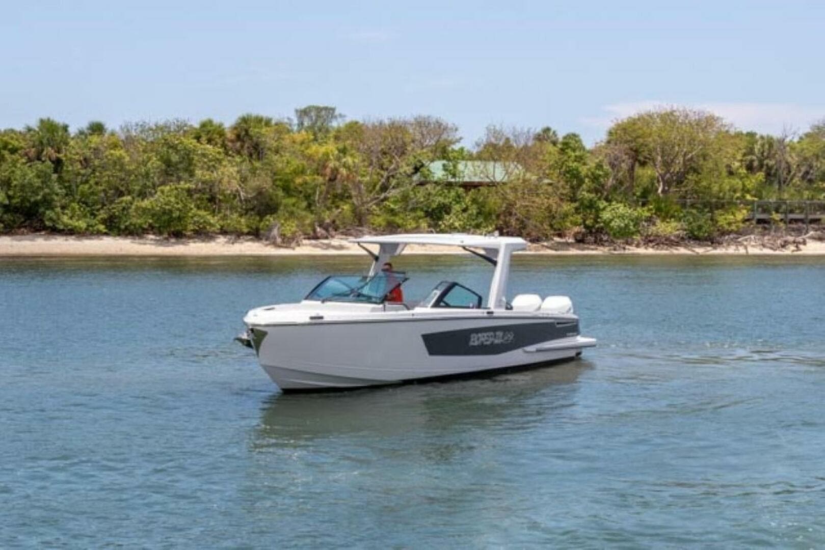 2020 Aviara AV32 OB — 2020 · 34' · Pre-Owned