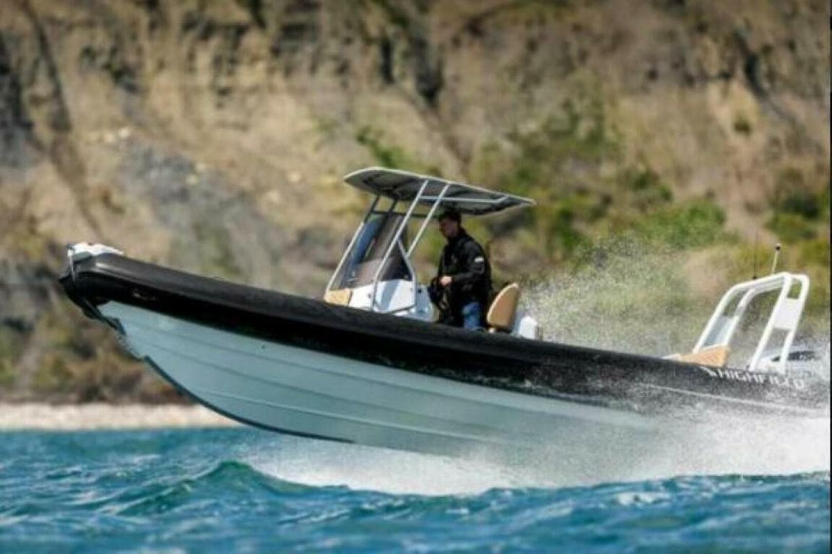 2025 Highfield Sport 760 — 2025 · 25' · New