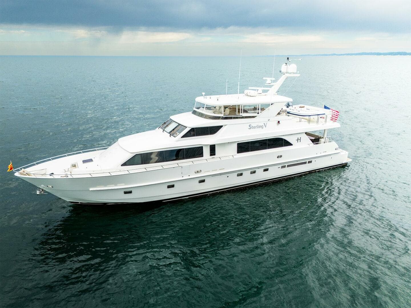 Sterling V — 2007 · 93' · 3 Cabins · Pre-Owned