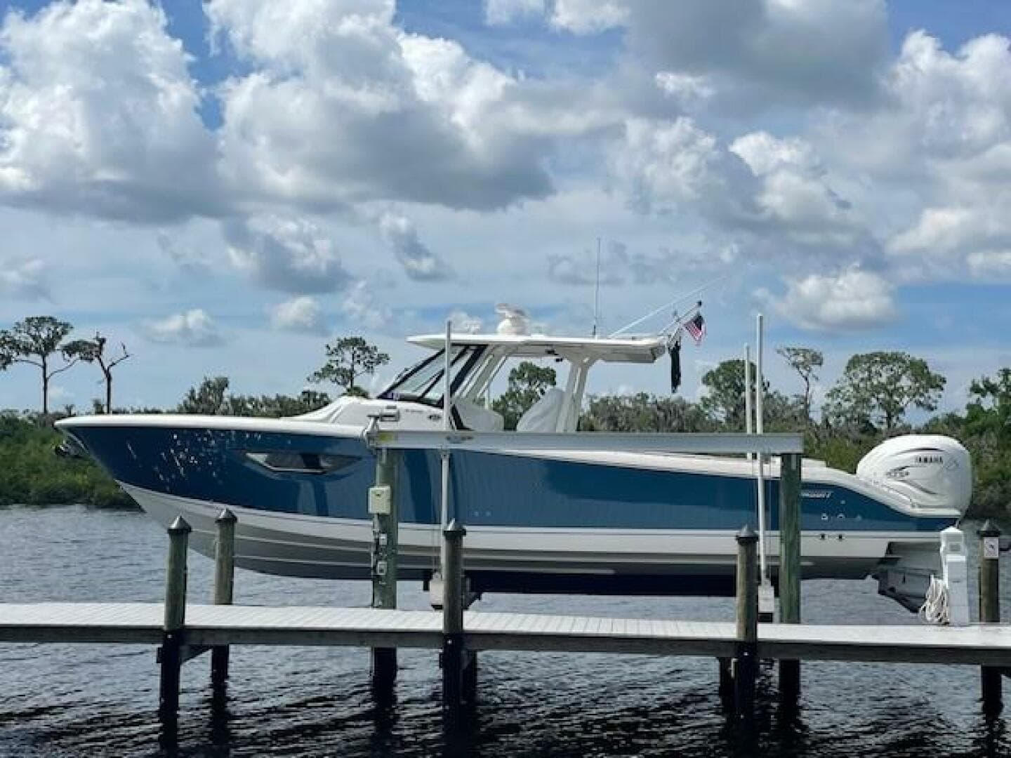 2023 Pursuit 378 Sport — 2023 · 37' · 1 Cabin · Pre-Owned