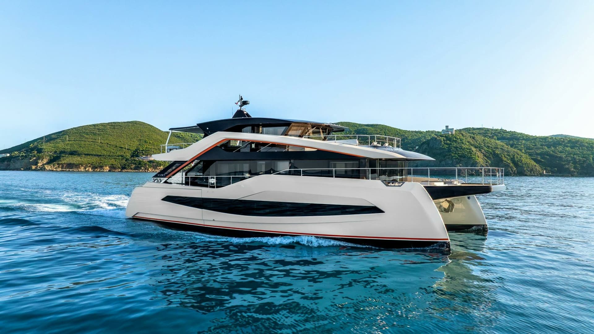 ACALI — 2024 · 91' · 4 Cabins · Pre-Owned
