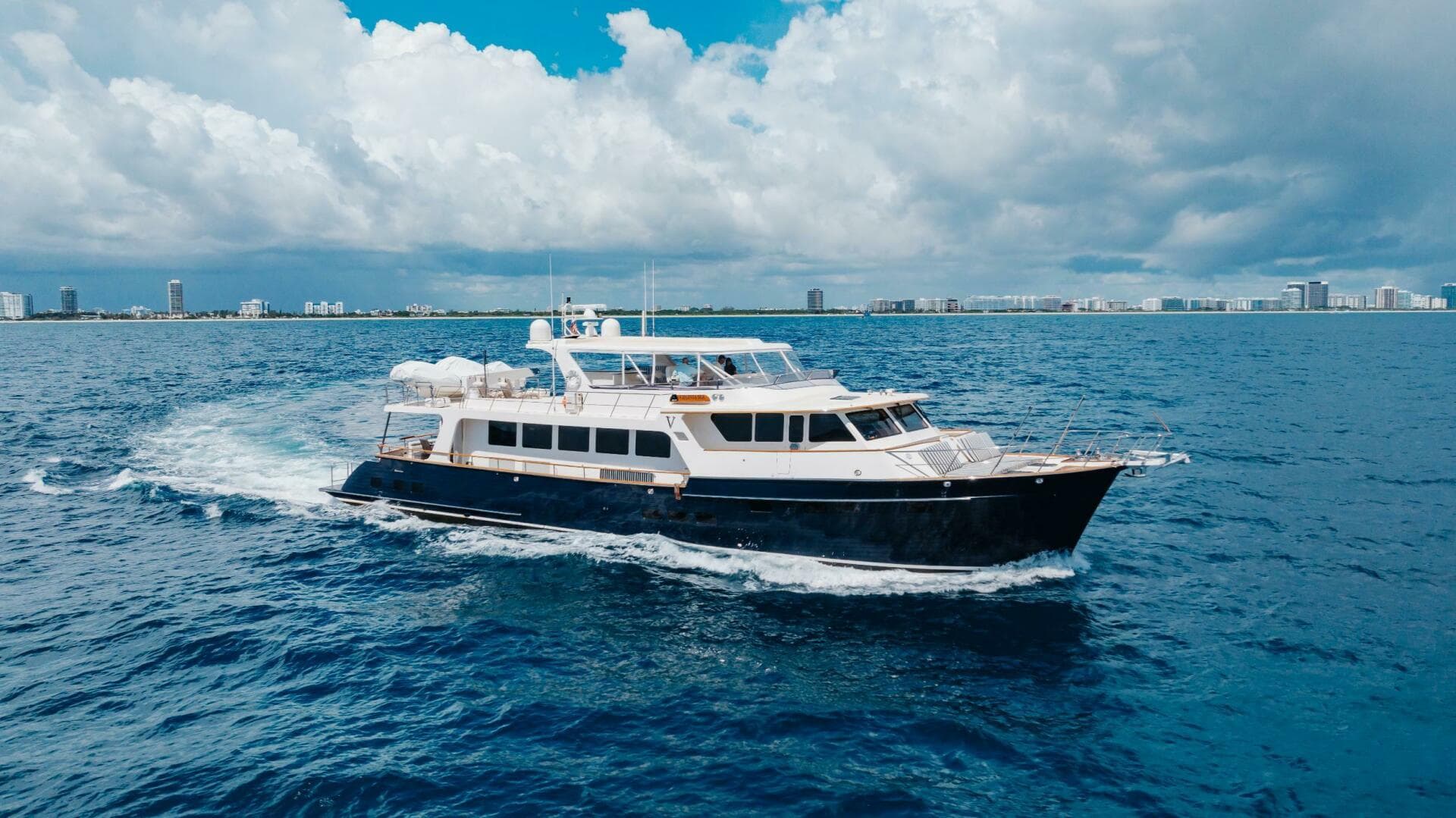 VIRGINIA SEA — 2016 · 91' · 4 Cabins · Pre-Owned