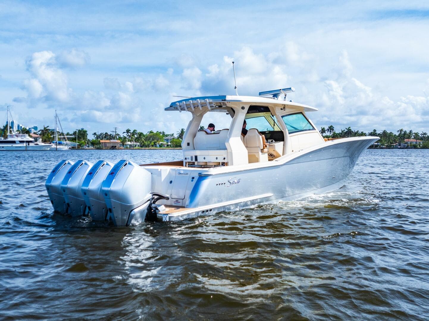 2021 Scout 425 LXF — 2021 · 42' · 1 Cabin · Pre-Owned
