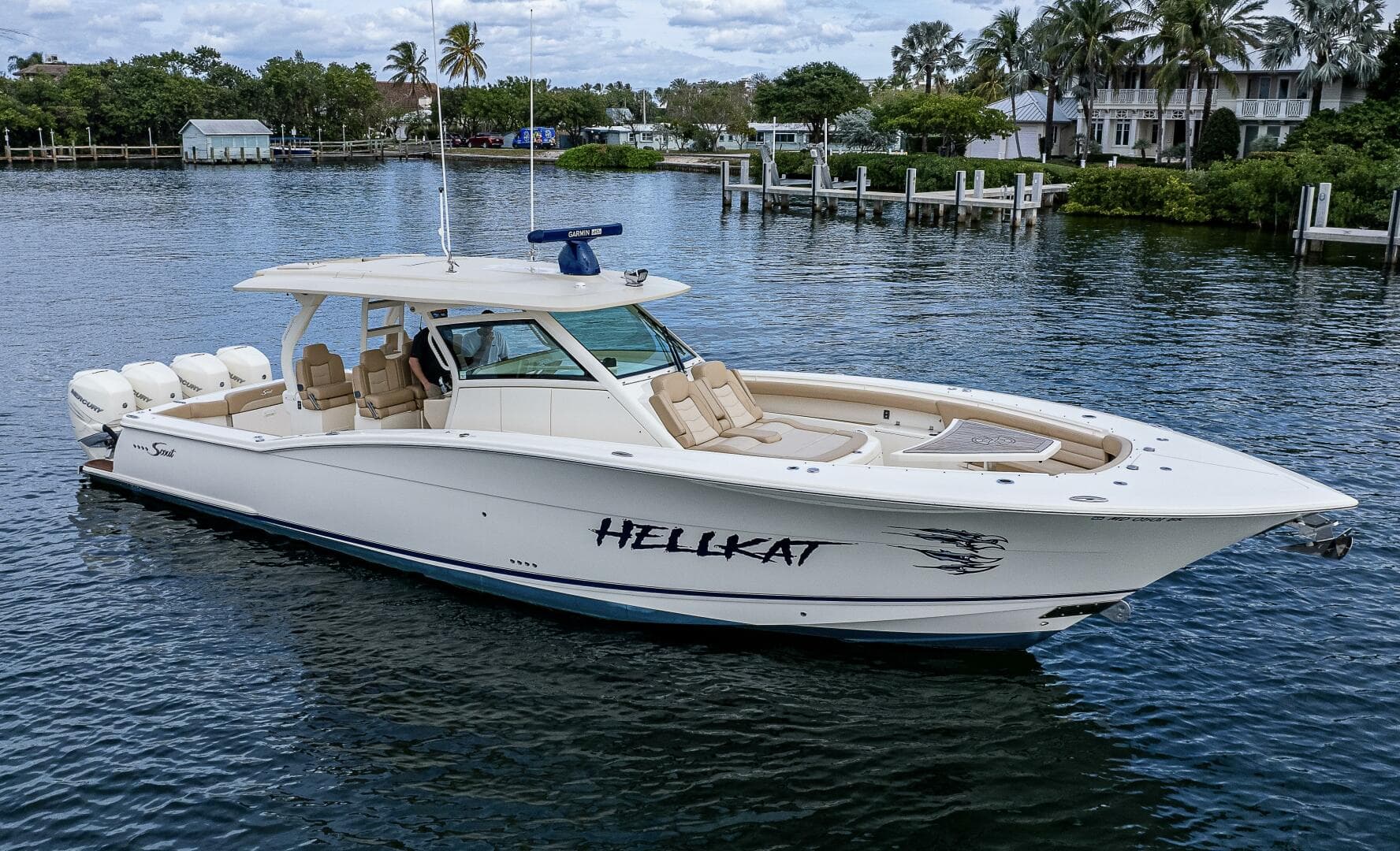 2019 Scout 420 LXF — 2019 · 42' · Pre-Owned