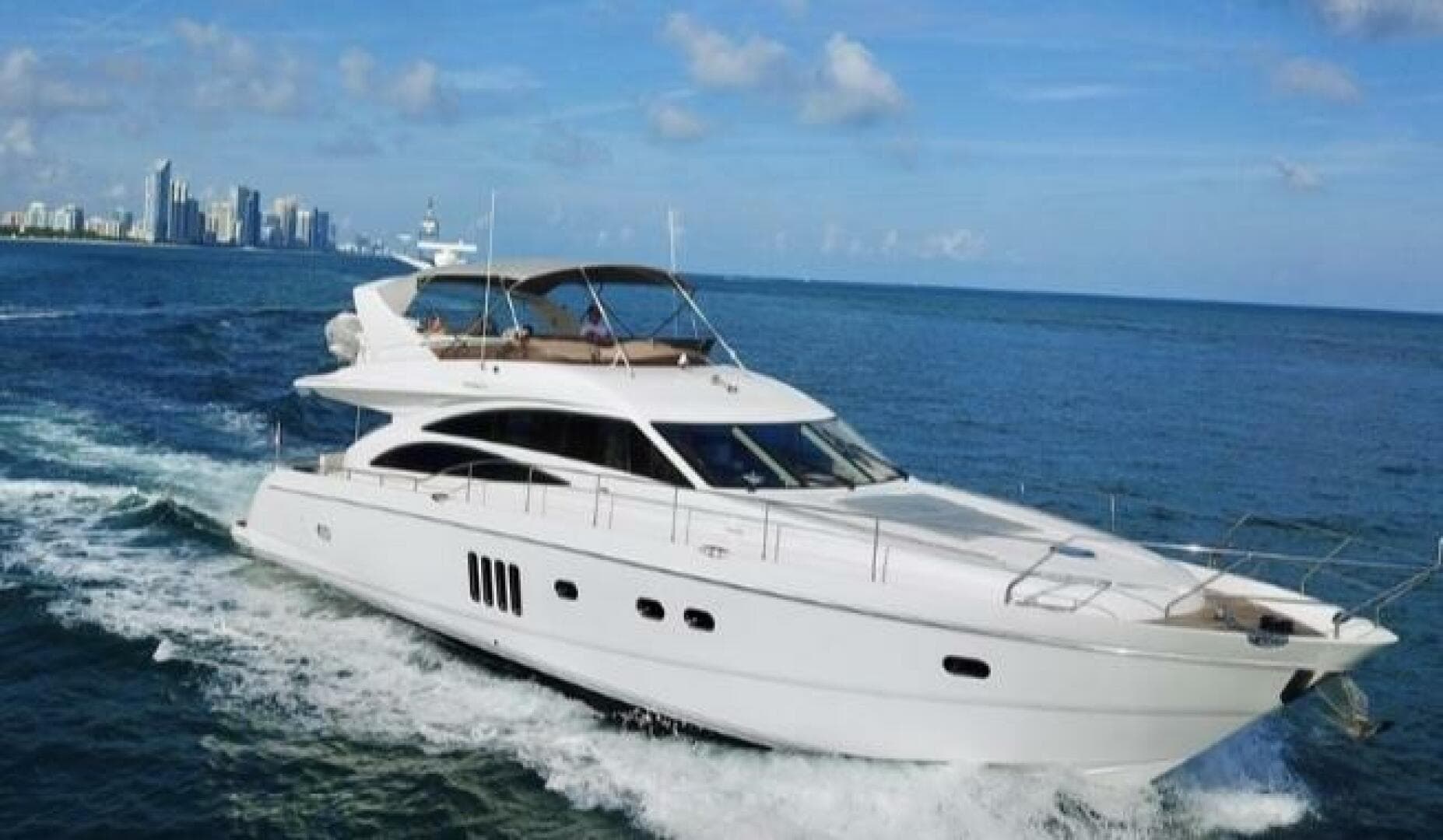 UNIQ — 2008 · 68' · 4 Cabins · Pre-Owned