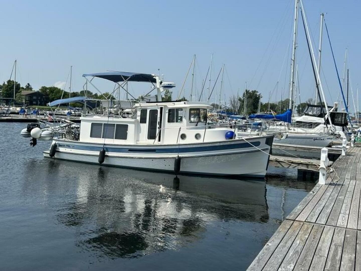 Pharm Life — 2013 · 34' · 1 Cabin · Pre-Owned