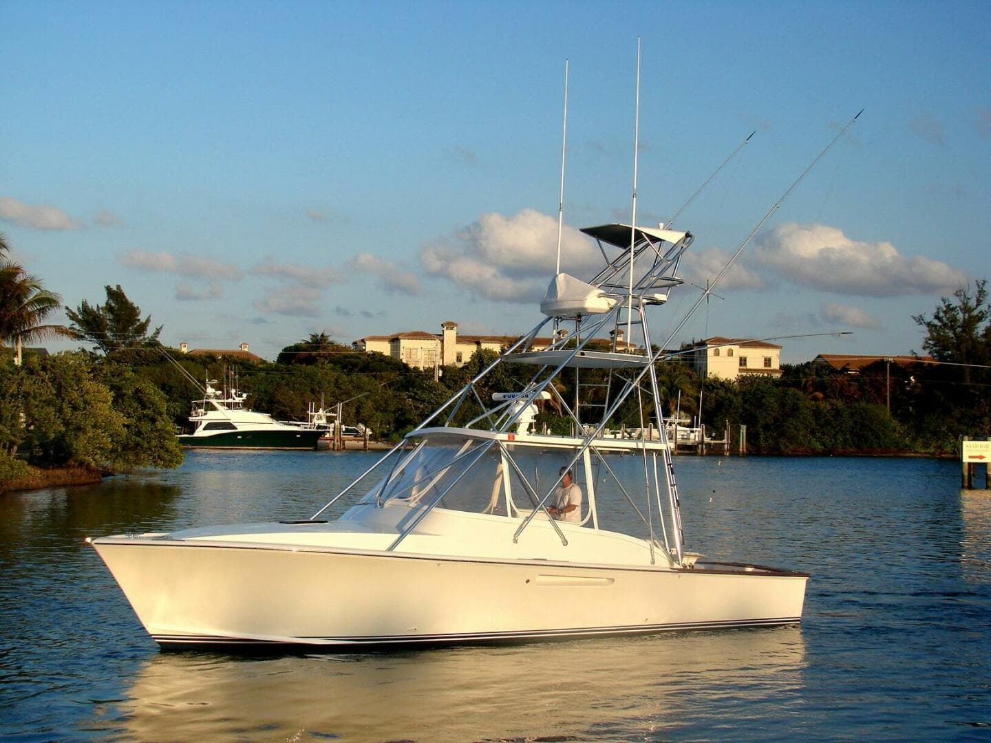 R & R — 2000 · 38' · 1 Cabin · Pre-Owned