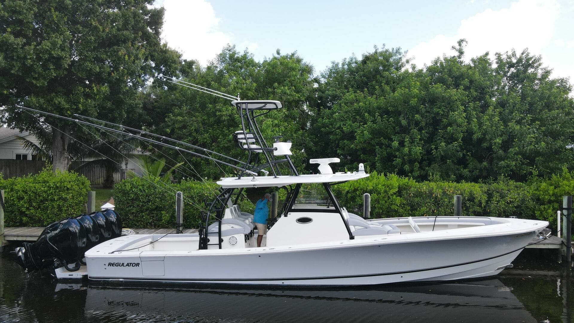 Grey Hull — 2020 · 41' · Pre-Owned