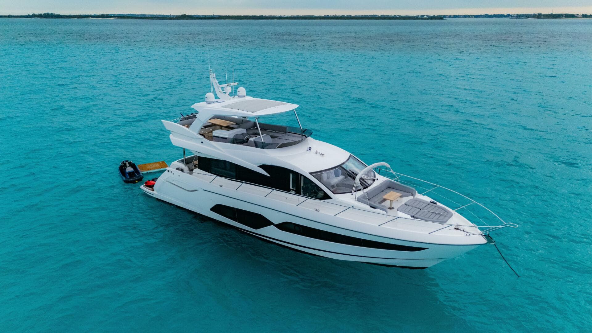 O LEGASEA — 2018 · 68' · 4 Cabins · Pre-Owned