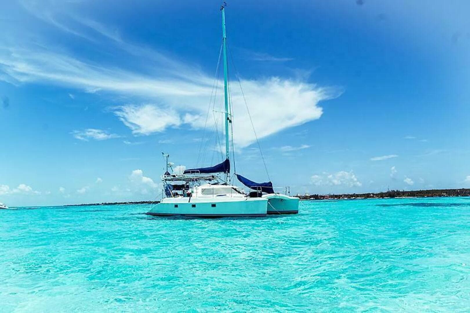 Sea Jazz — 1999 · 42' · 5 Cabins · Pre-Owned