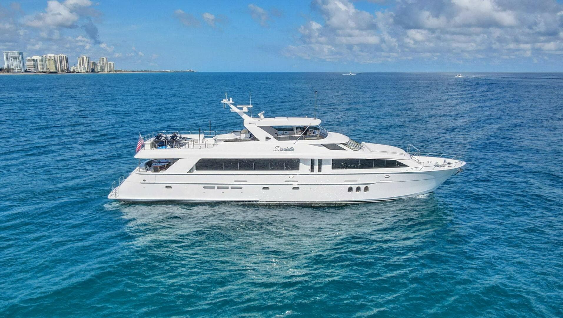 DANIELLE — 2005 · 101' · 5 Cabins · Pre-Owned