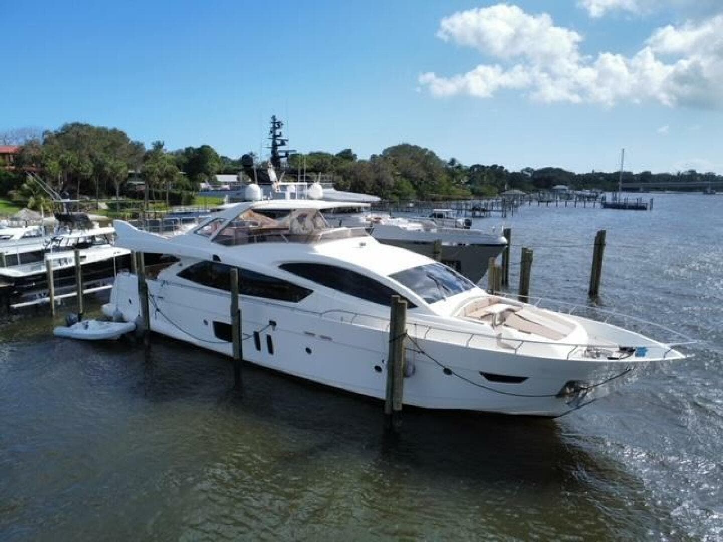2009 Astondoa 95 GLX — 2009 · 96' · Pre-Owned