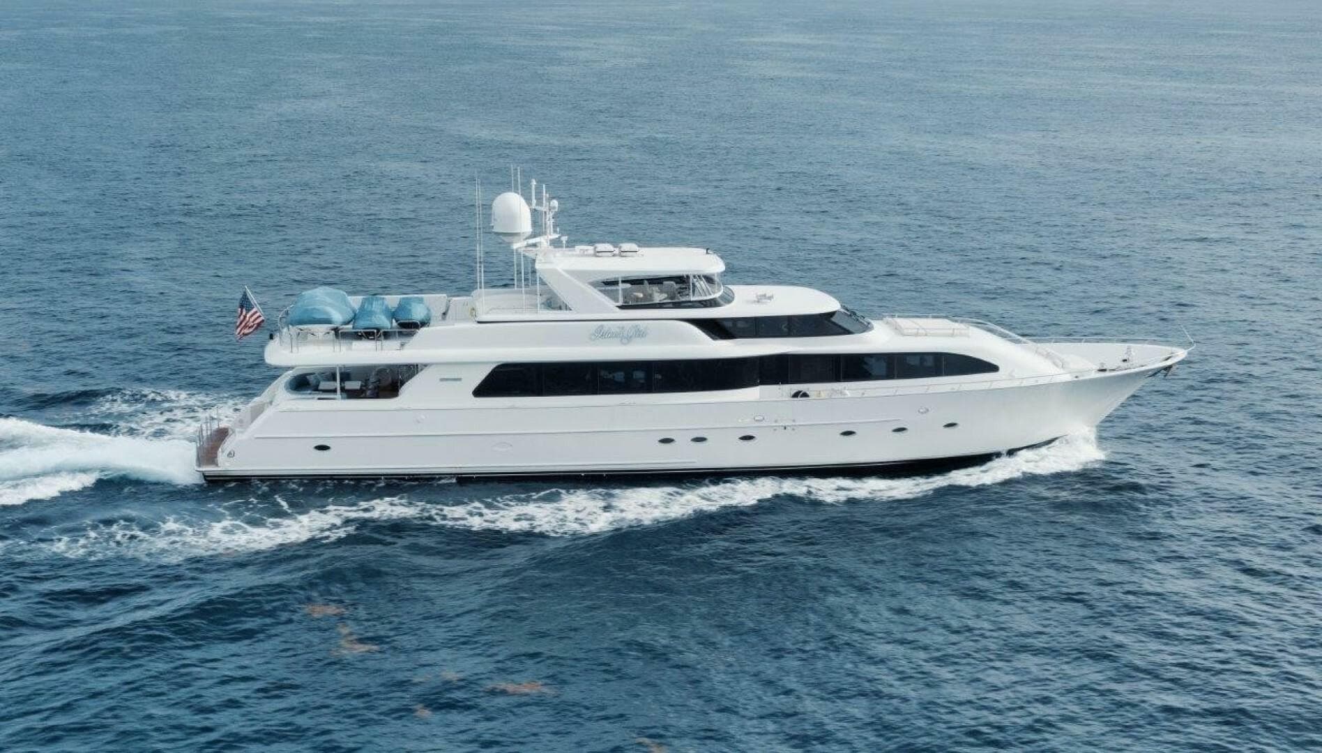Island Girl — 2001 · 111' · 4 Cabins · Pre-Owned