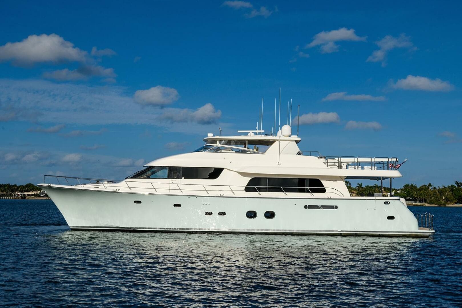 SECOND CHANCE — 2009 · 85' · 4 Cabins · Pre-Owned