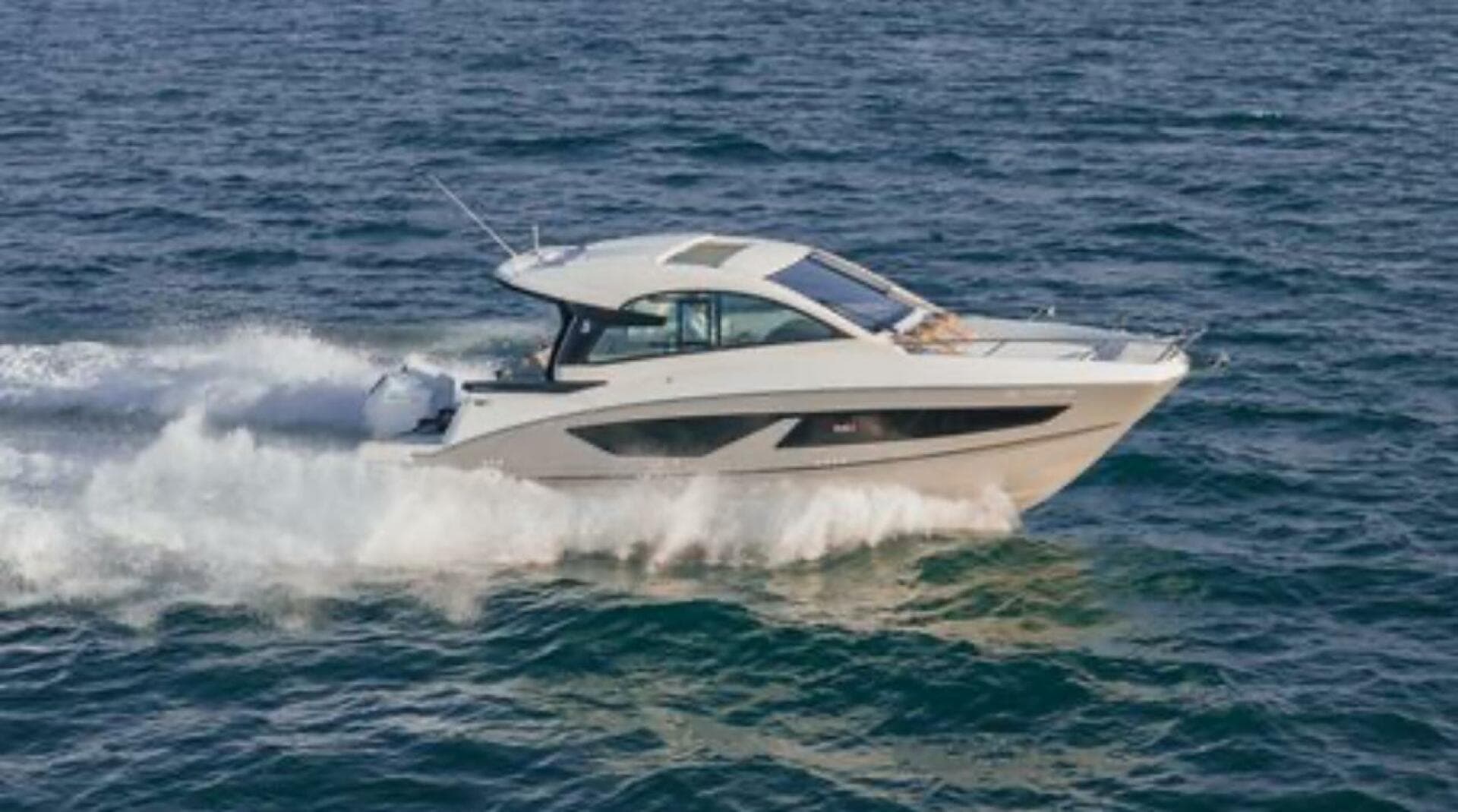 2021 Beneteau Gran Turismo 32 — 2021 · 32' · 2 Cabins · New