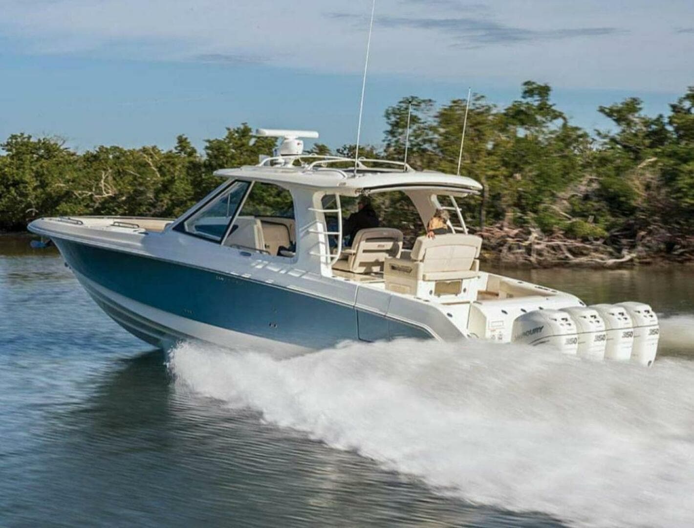 DREAM CHASER — 2021 · 38' · Pre-Owned