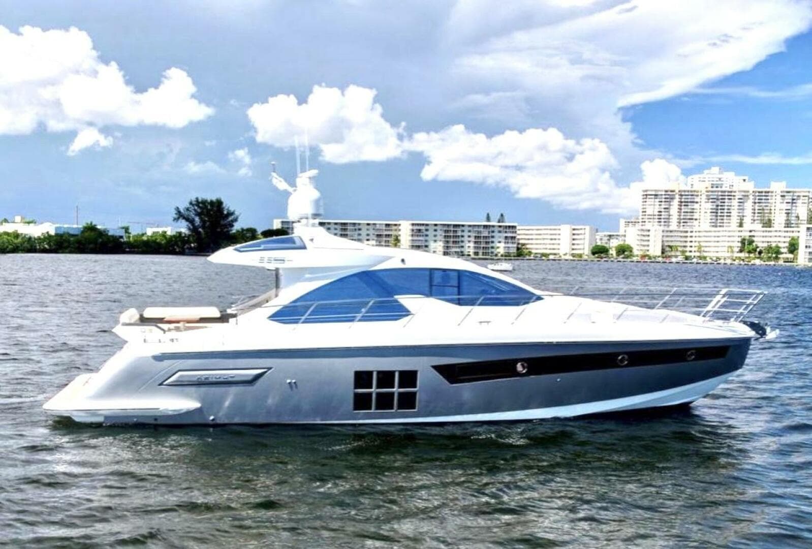 CONCEPCION 1641 — 2013 · 54' · 3 Cabins · Pre-Owned