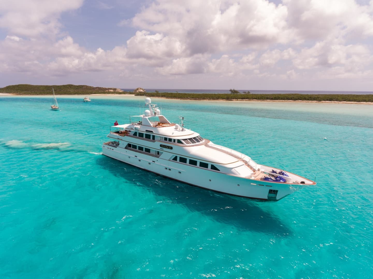 LADY J — 1997 · 142' · 5 Cabins · Pre-Owned