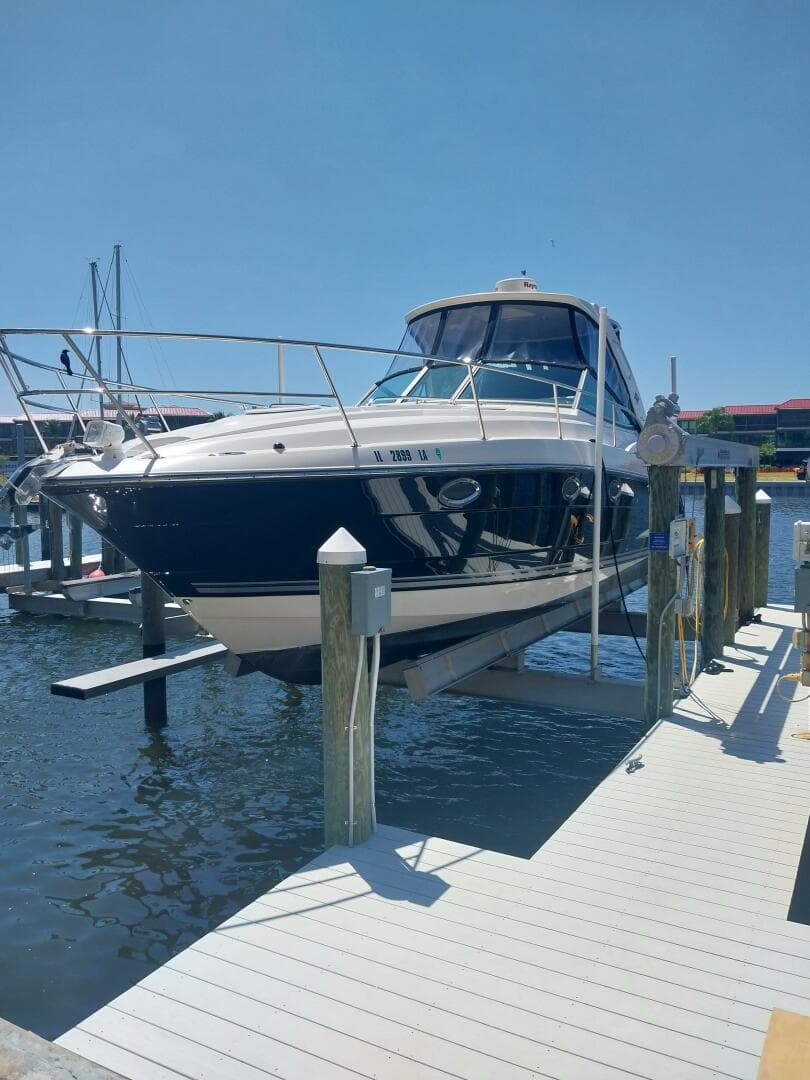 2011 Monterey 340 Sport Yacht — 2011 · 35' · Pre-Owned