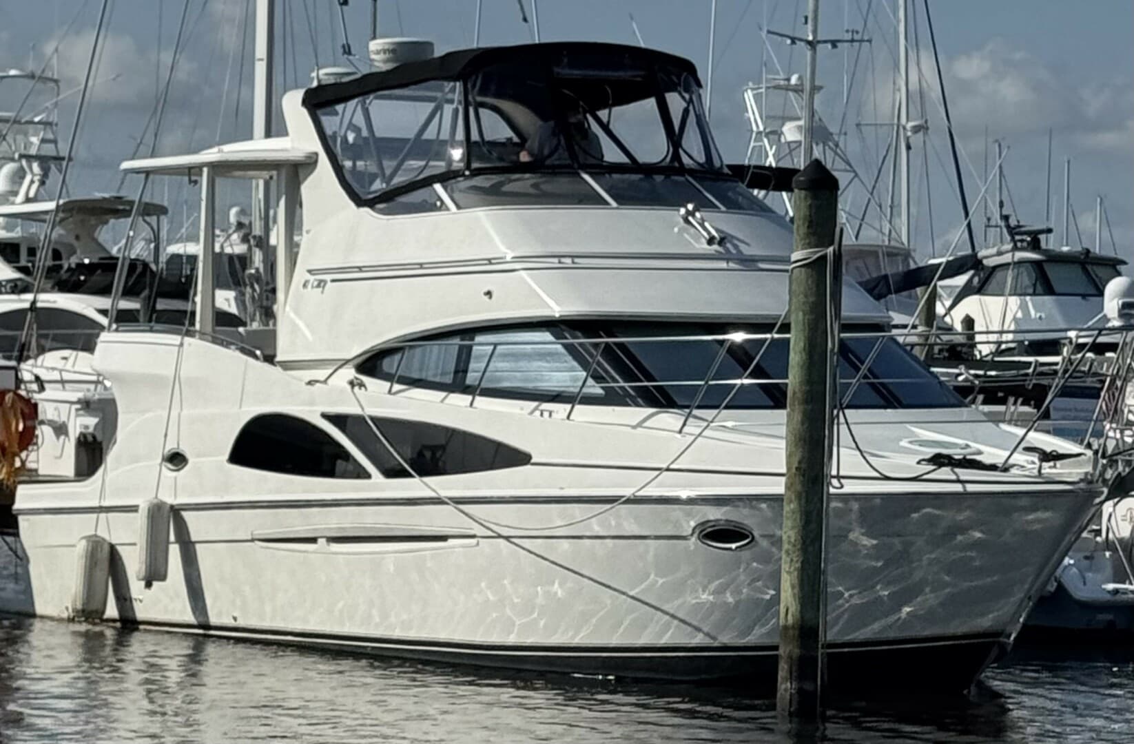 New Beginnings — 2005 · 43' · 2 Cabins · Pre-Owned
