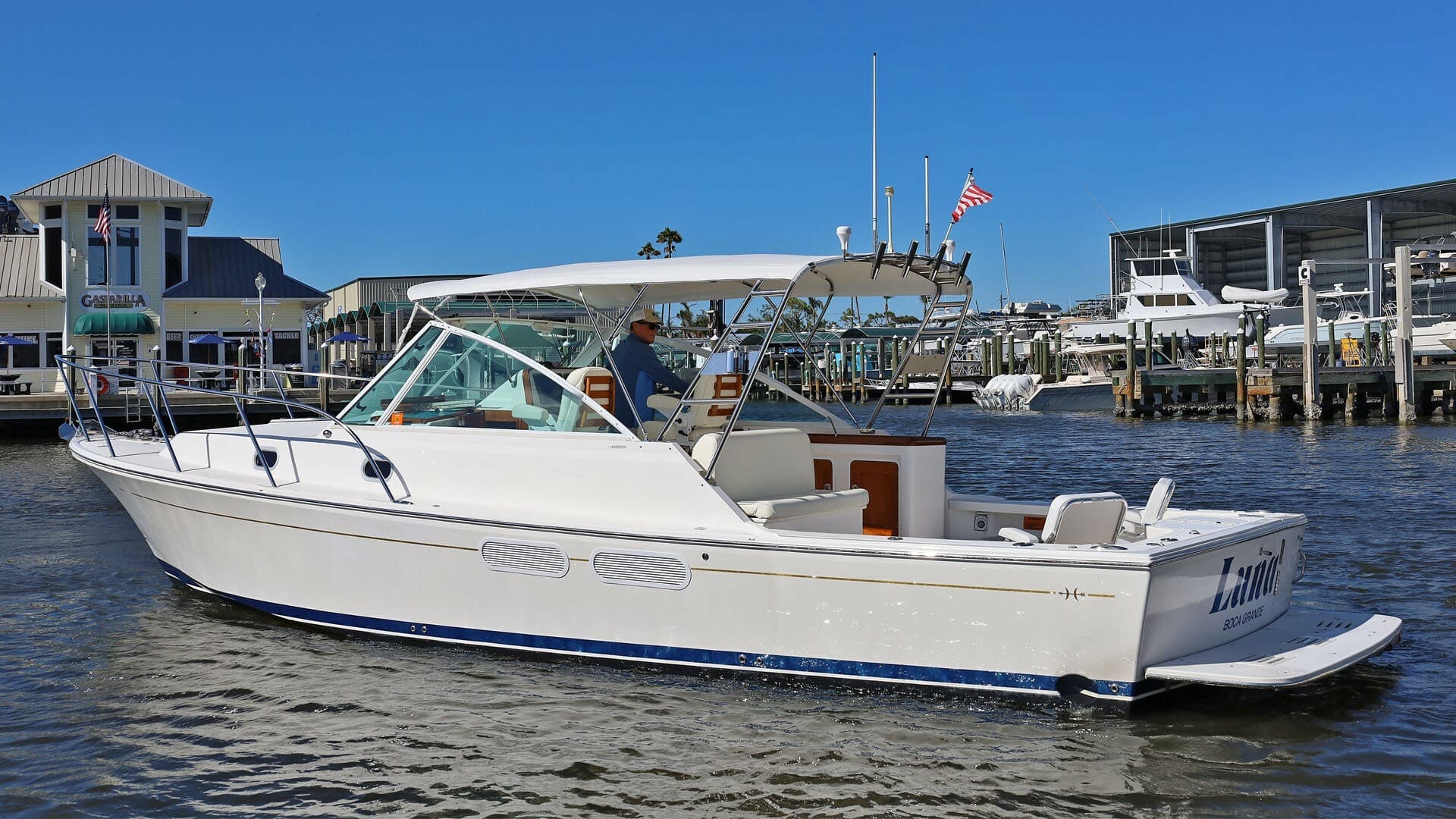 LUNA — 2013 · 36' · 1 Cabin · Pre-Owned
