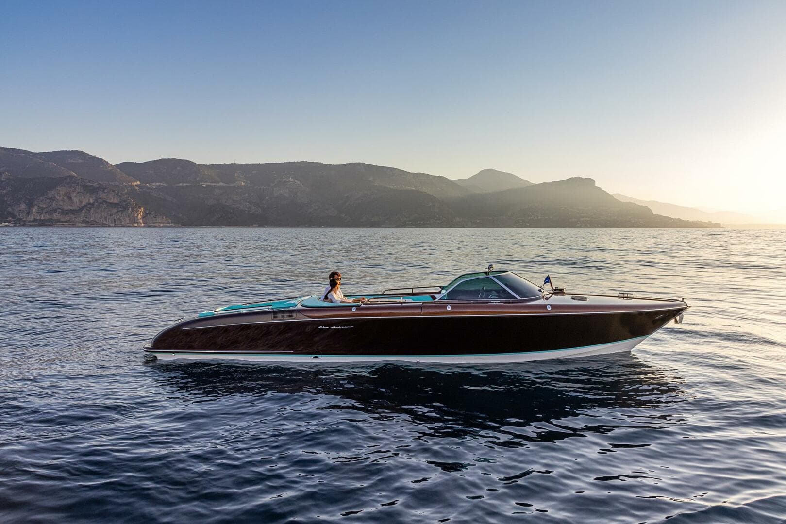 BACIO — 2023 · 33' · Pre-Owned