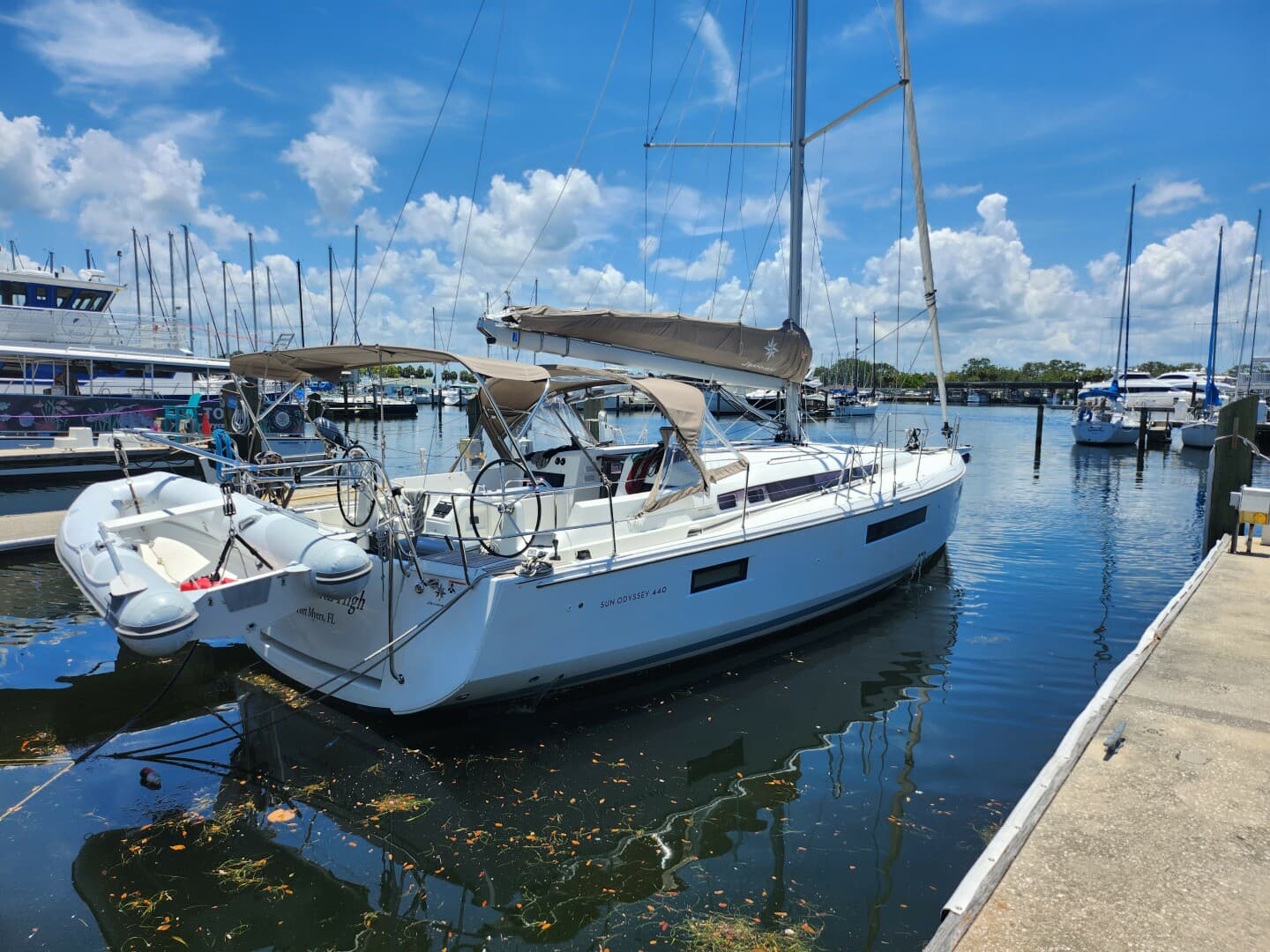 Offshore High — 2023 · 44' · 4 Cabins · Pre-Owned
