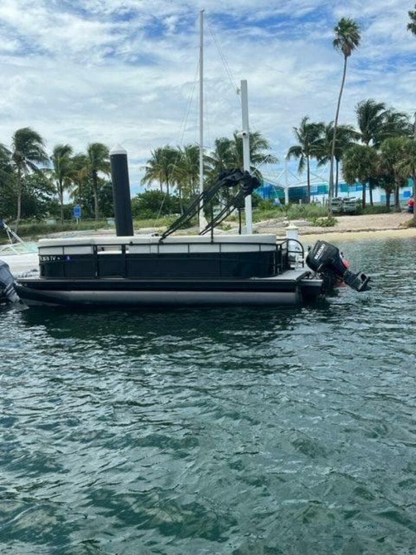 WX-20 — 2024 · 20' · Pre-Owned