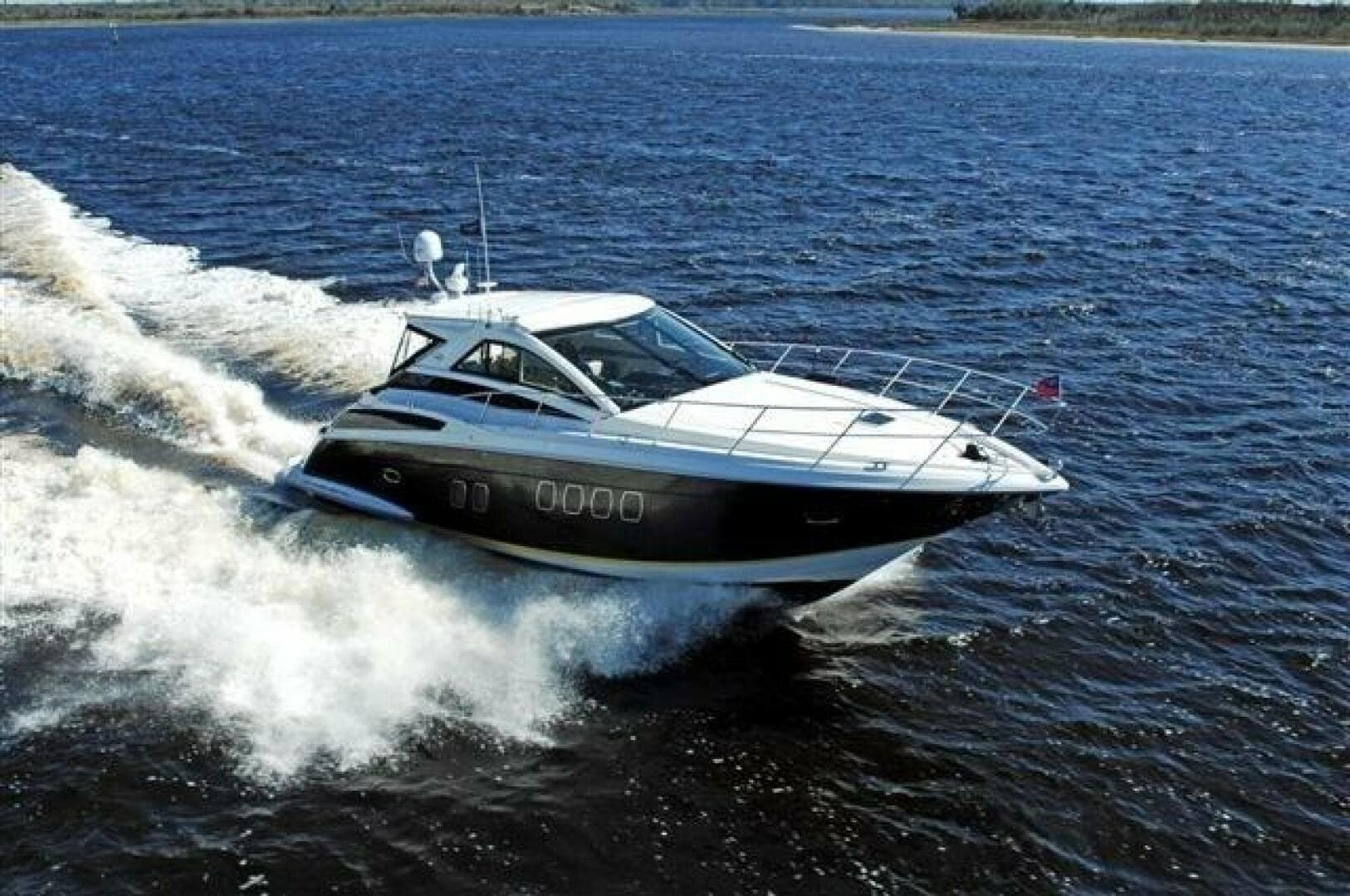 Navygator — 2009 · 52' · 2 Cabins · Pre-Owned