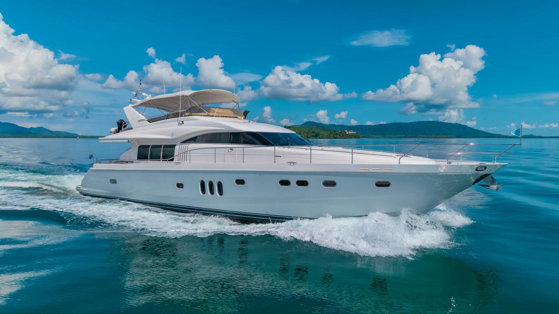 BLUE ROSE — 2006 · 75' · 4 Cabins · Pre-Owned